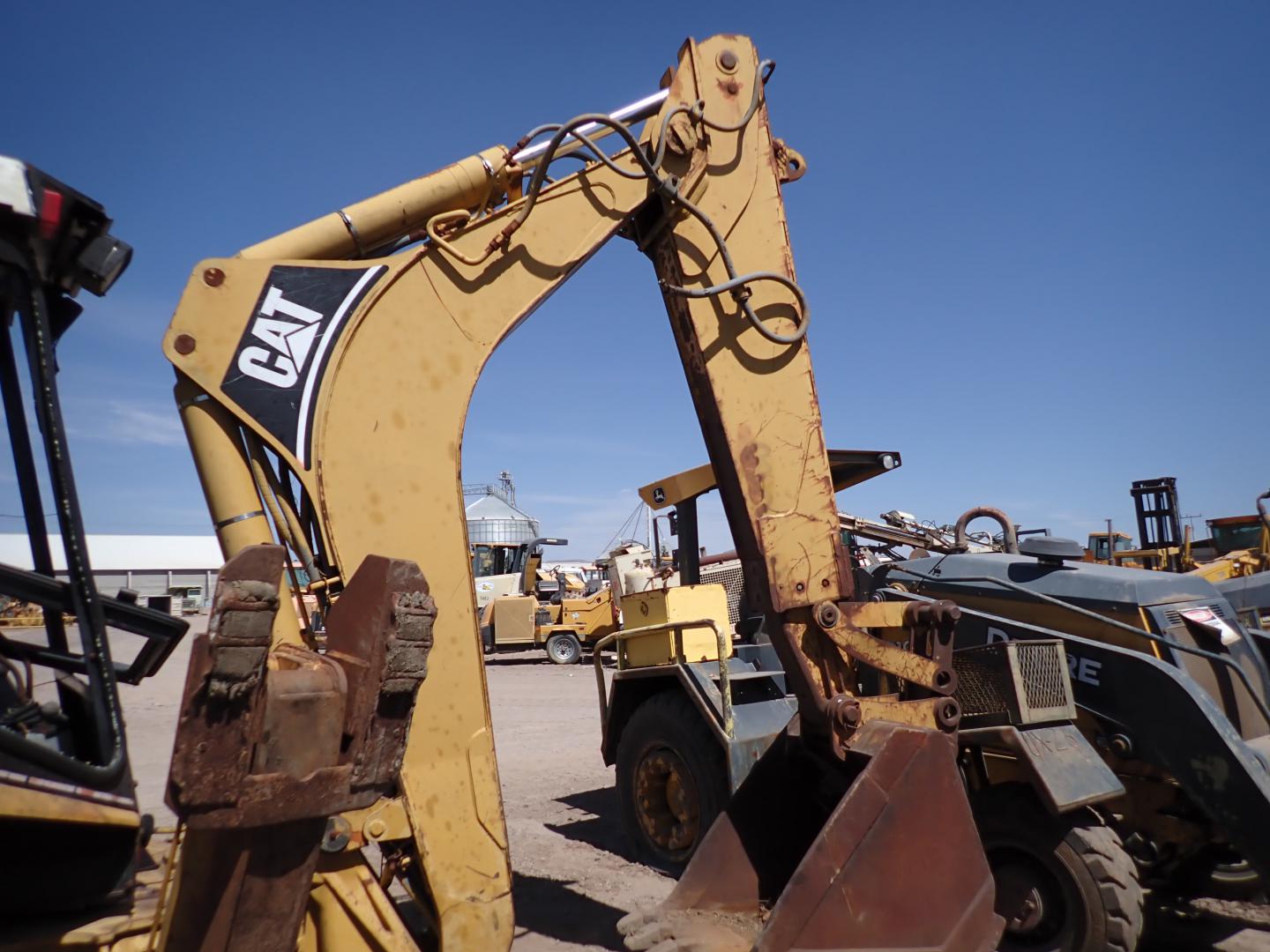 ./imagenes/INVOICE/2019/16530/RETROEXCAVADORA CAT446_ PARA REFACCIONES (14).JPG